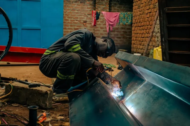 Fillet Weld Symbol: Meaning, Drawings, and Examples
